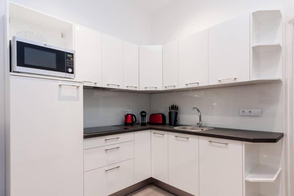 Contemporary City Apartment Váci Utca Budapeste Exterior foto